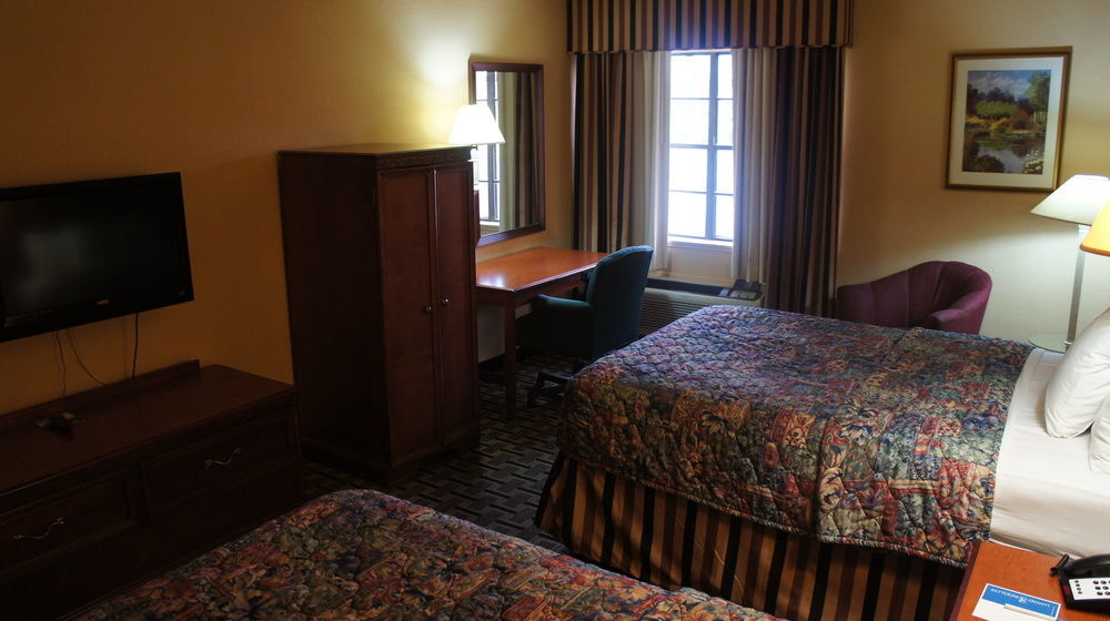Clarion Pointe Marshall Esterno foto